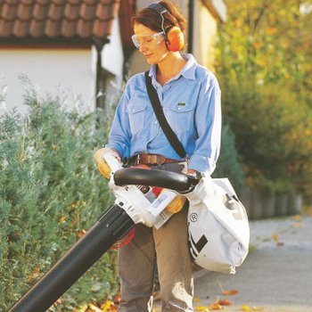 Всасывающий измельчитель  STIHL SH 56 бензиновый